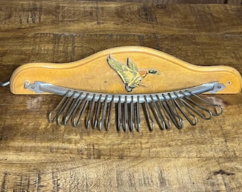 Porta cravatte vintage anni '60 a forma di anatra selvatica, 24 ganci, montaggio a parete, organizer per cinture, decorazione per cabina, stile rustico da lodge