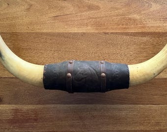 Vintage Montiert Ochsen Hörner Punziert Leder Pferd Eichel Western 1950er Jahre Western Wand Dekor