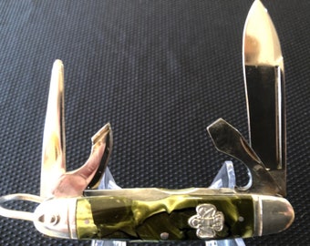 1930'S Utica Featherweight 4-Bladed Girl Scouts Knife, With Beautiful Green & Black Waterfall Celluloid Handles, In Very Good Condition.