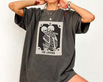 Skeleton Tarot Card Shirt | The Lovers, Halloween Skeleton Shirt, Oversized Vintage Graphic Tee, Gothic Tarot Lover Gift Spooky Season Shirt
