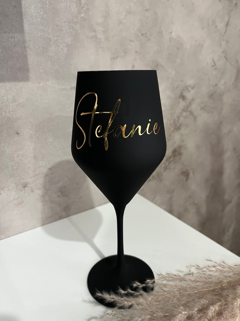 Weinglas schwarz matt mit Wunschname Bild 6