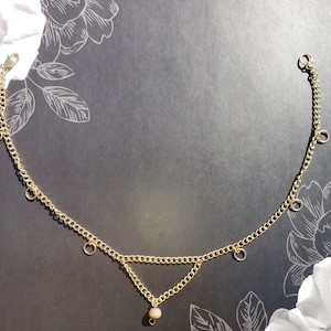 Gold Tone and Wood Bead Choker Necklace