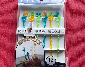 Lang Picks Set Stars and Moons