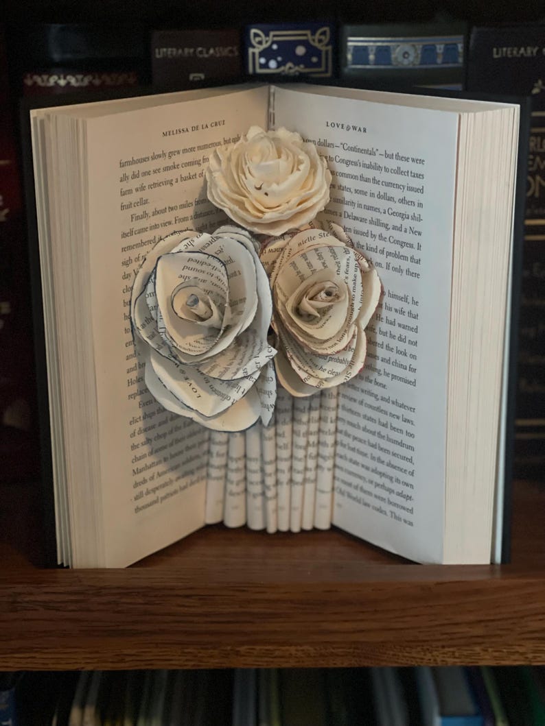Custom Book Bouquet | Book Page Roses, Literary Decor - Etsy