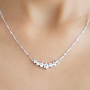 Curve Bar Moissanite Pendentif VVS1 Collier délicat Cadeau de demoiselle d'honneur Mariage Bijoux de mariée