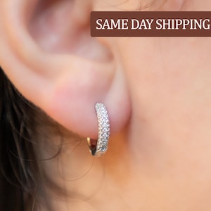 Moissanite Huggie Earrings VVS1 Huggie Earrings Moissanite Earrings Dainty Earrings Gift For Her Minimalist Earrings Lab Diamond Huggies
