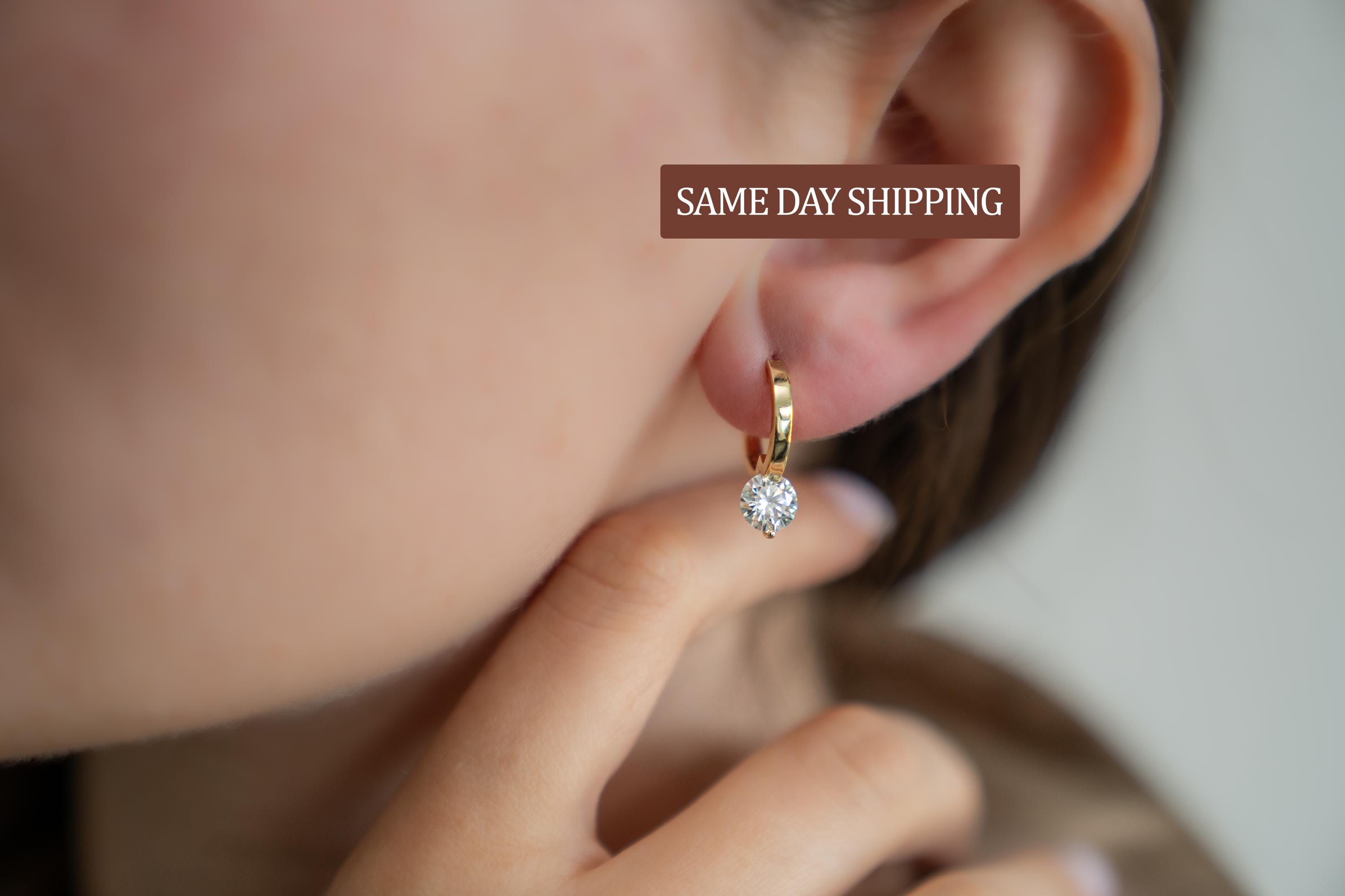 Boucles D'oreilles Dorées Avec Pierre - Modèle 126-47/A0-56 - Occasion