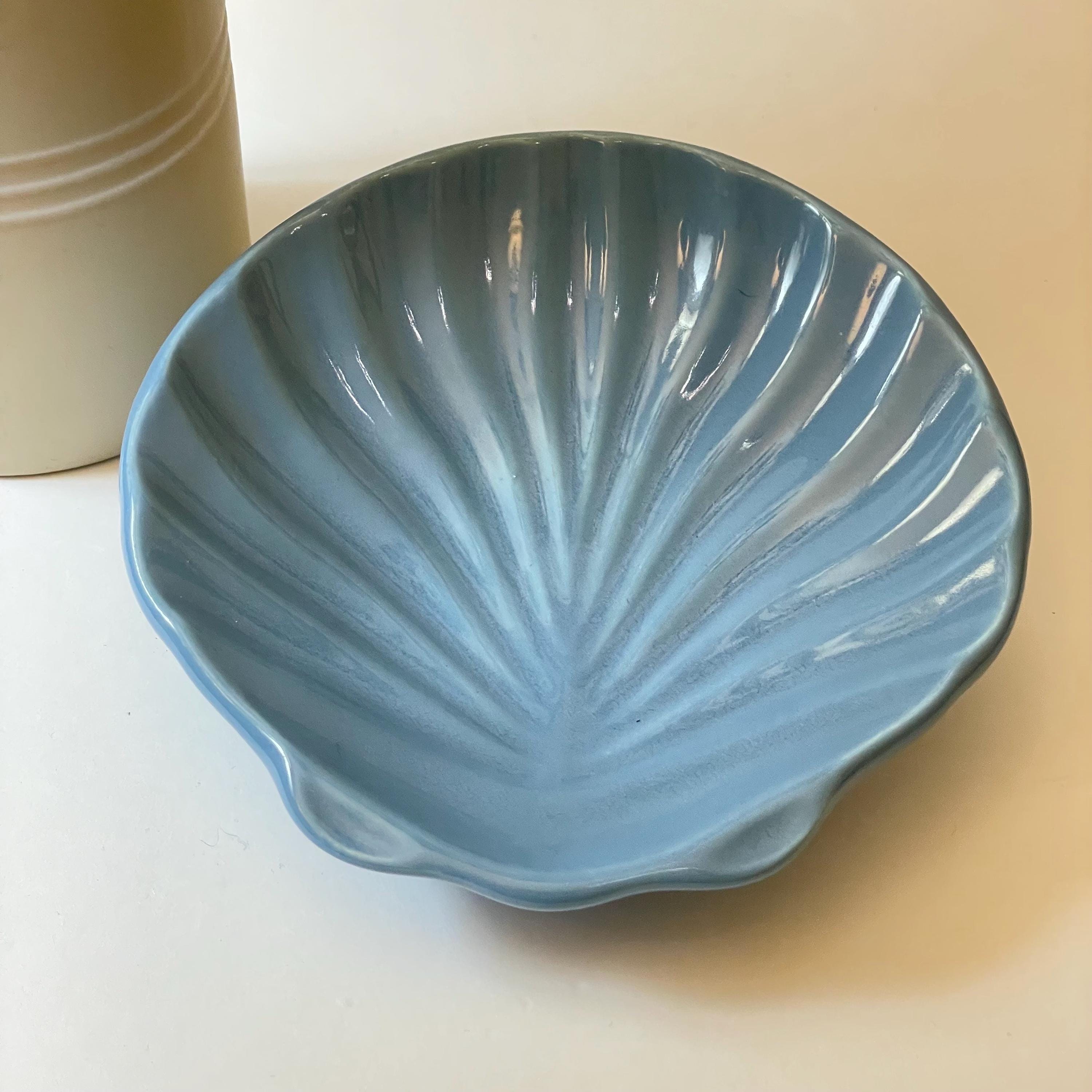 Vintage 1980’s Ceramic Shell Trinket Dish Soap Dish