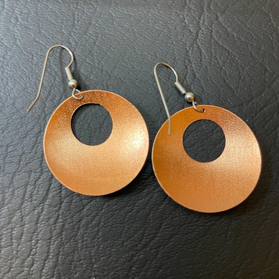 Etched Copper Thin Disk With Cat Dangle Earrings … - image 3