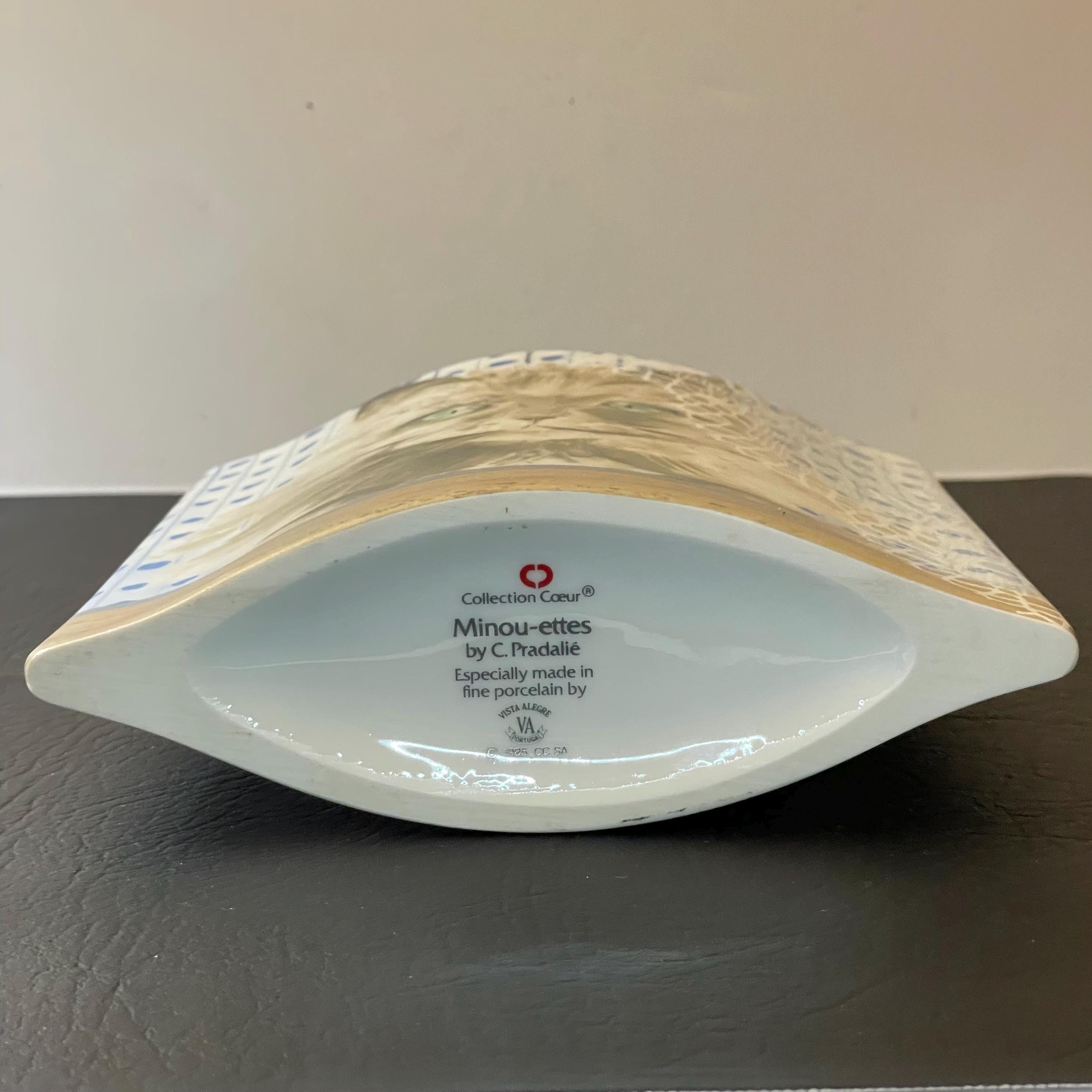 Vintage 1985 Minouettes by C Pradalie Green Cat Eyed Vase - Etsy