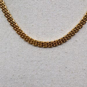Gold tone, women&#39;s fashion necklace