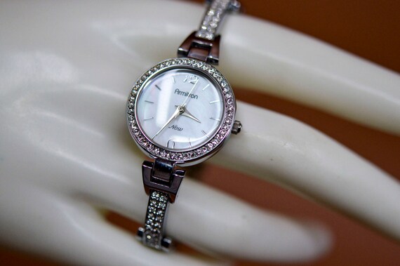 Armitron Silver Women\'s Watch with Crystals Amazon.com: Armitron Women main image 4