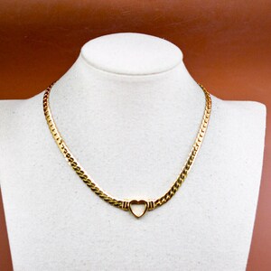 Gold tone, women&#39;s fashion necklace