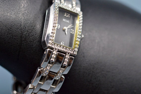 Relic , Silver Tone With Black Dial, Crystals, Womens,wrist  display picture 2