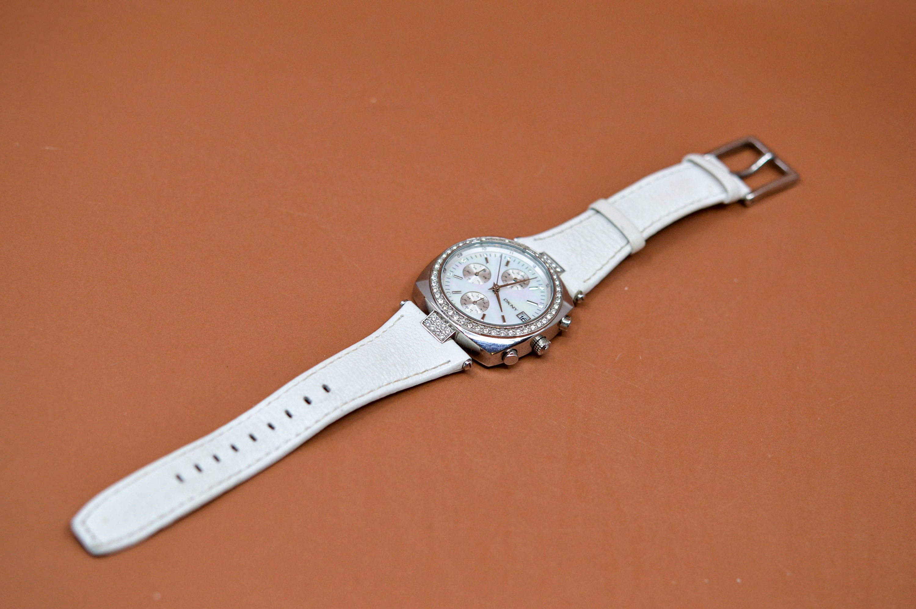 DKNY Silver Tone With Crystals, White Band , Womens, Fashion 