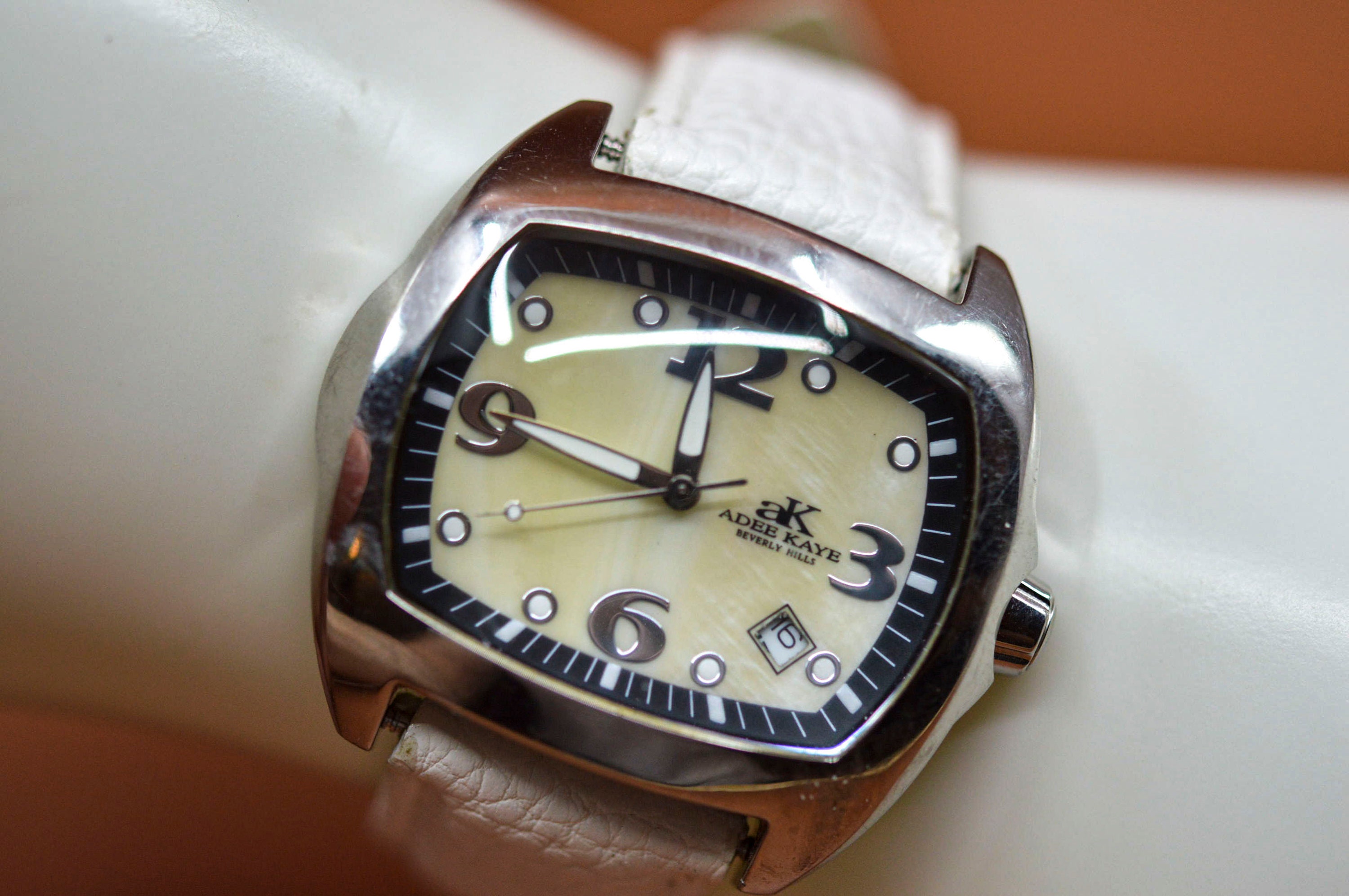 Adee Kaye Silver Tone With White Bracelet Womens Wrist Watch Etsy Hong Kong