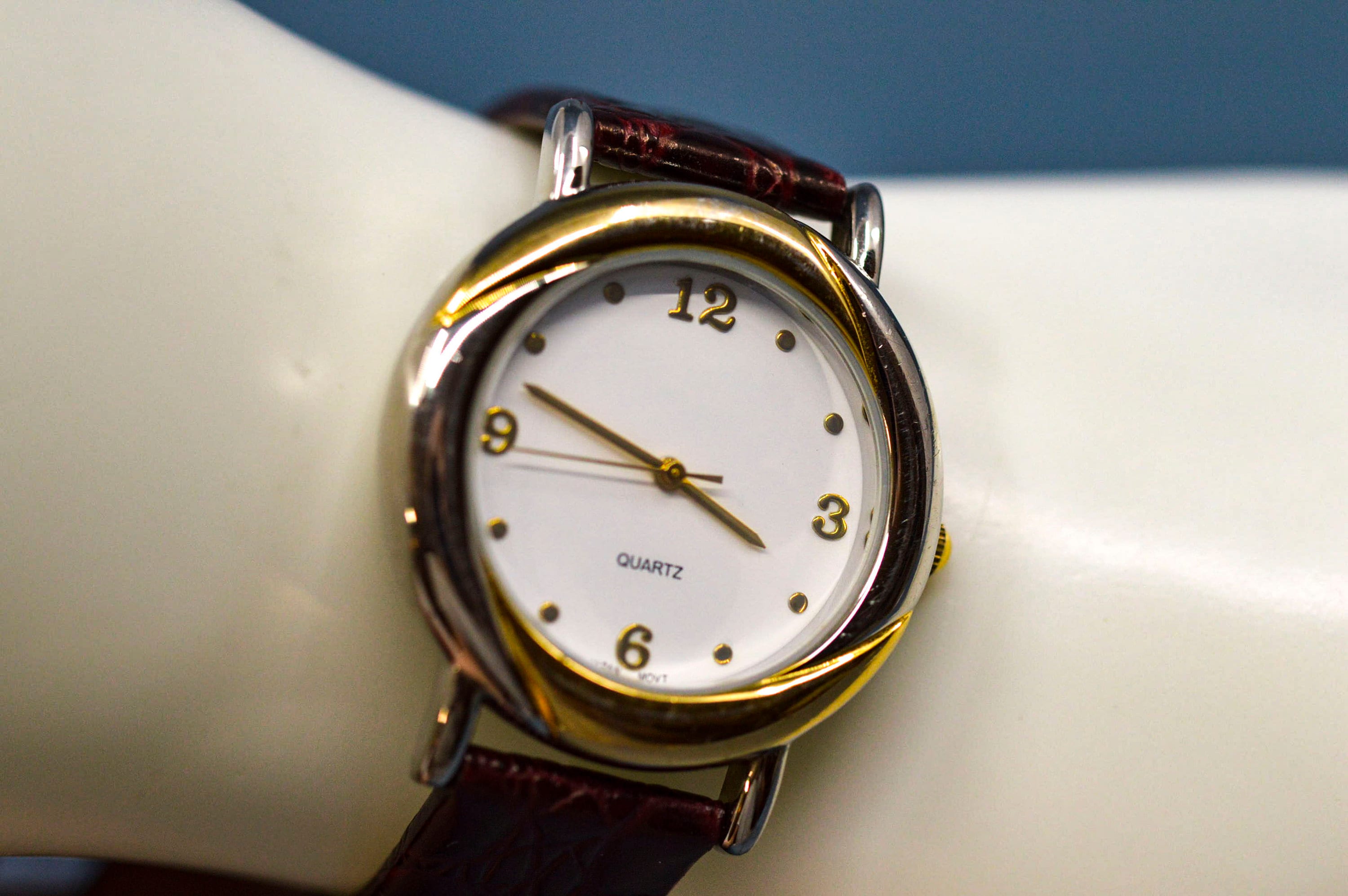 Women\'s Gold and Silver Watch
Quartz Watch – White Dial ✨ Seiko Women main image 4