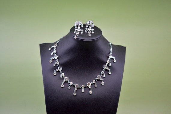 Silver tone with crystals, womens fashion necklac… - image 1
