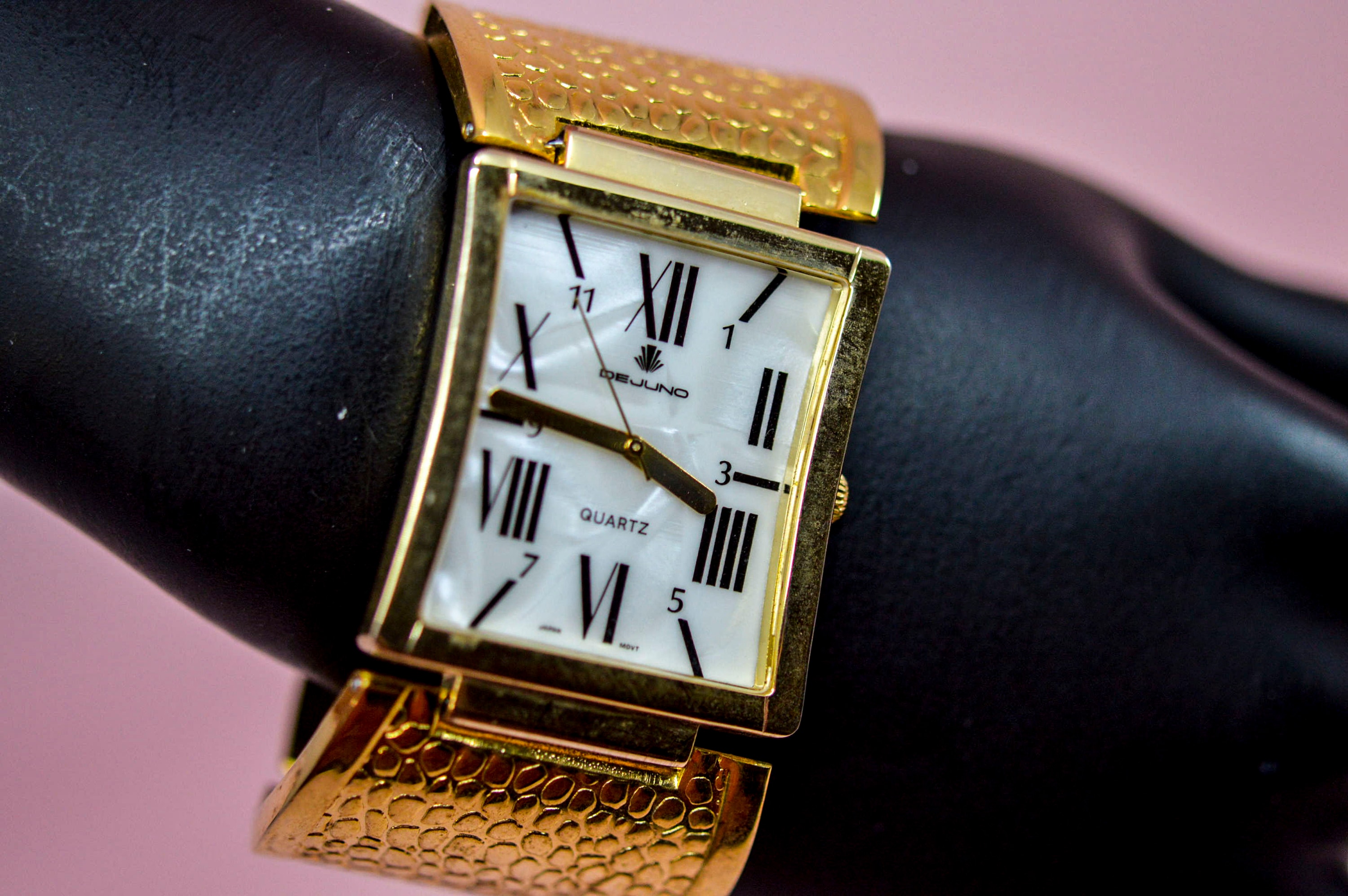 Dejuno Watch - Etsy display picture 3