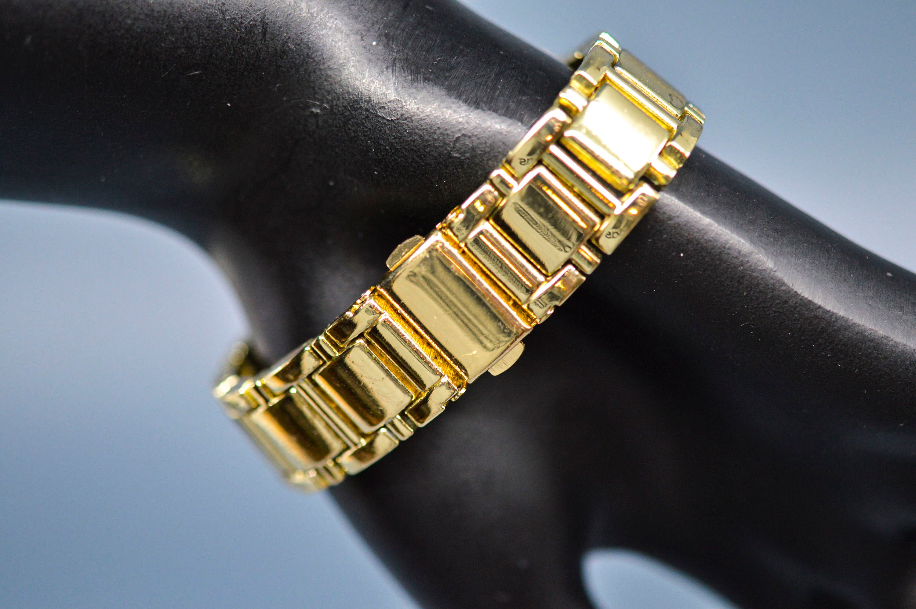 Valletta , Gold Tone With Pink Dial, Womens Fashion Watch - Etsy