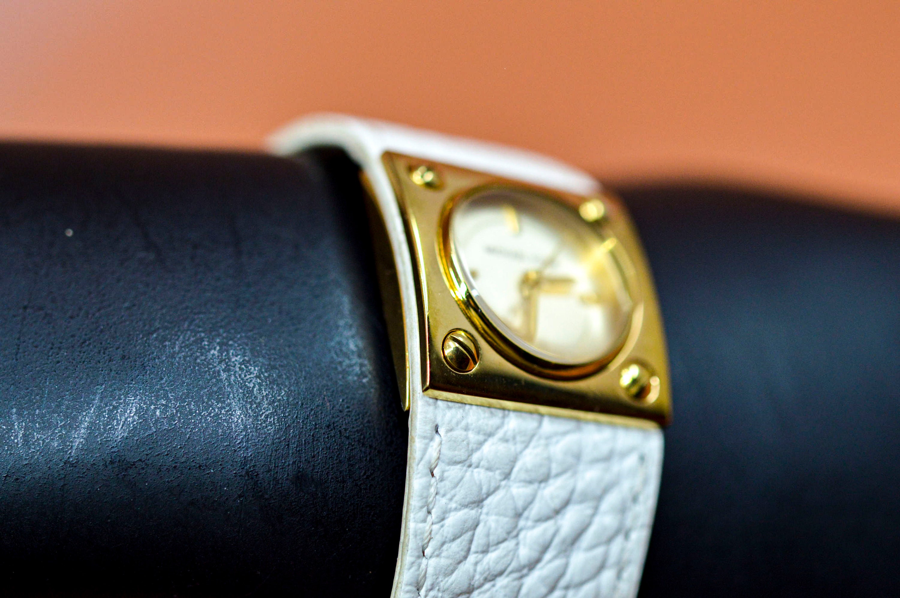 Michael Kors Gold-Tone Women\'s Bracelet Watch/necklace whatever!with White Dial How to Wear A Michael Kors Watch and Bracelet | TikTok main image 2