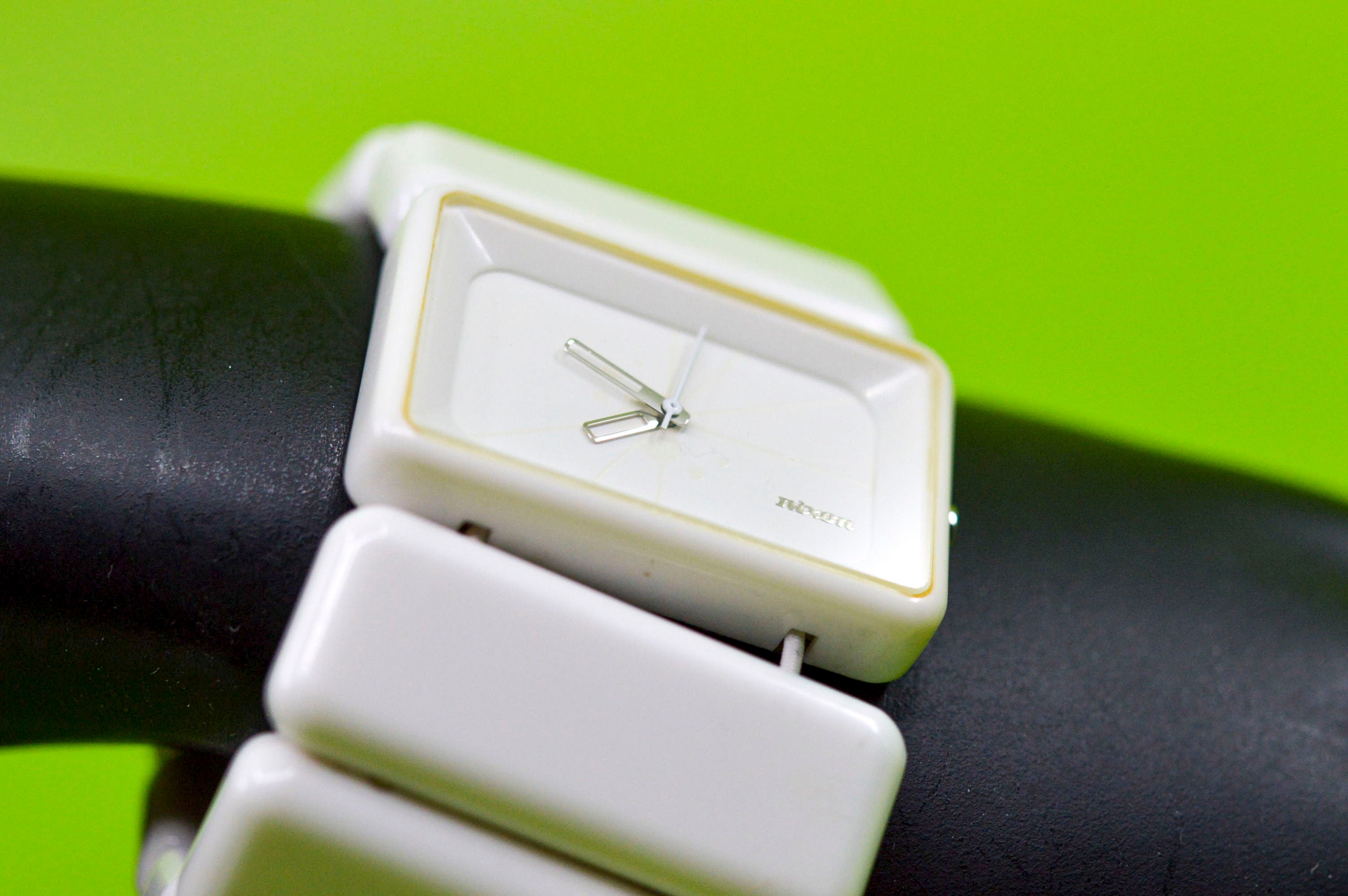 Nixon store vega watch