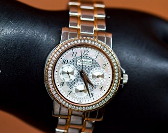 Vintage 1976 Bulova 23 Jewels Gold Wind-up Watch - Etsy display picture 2