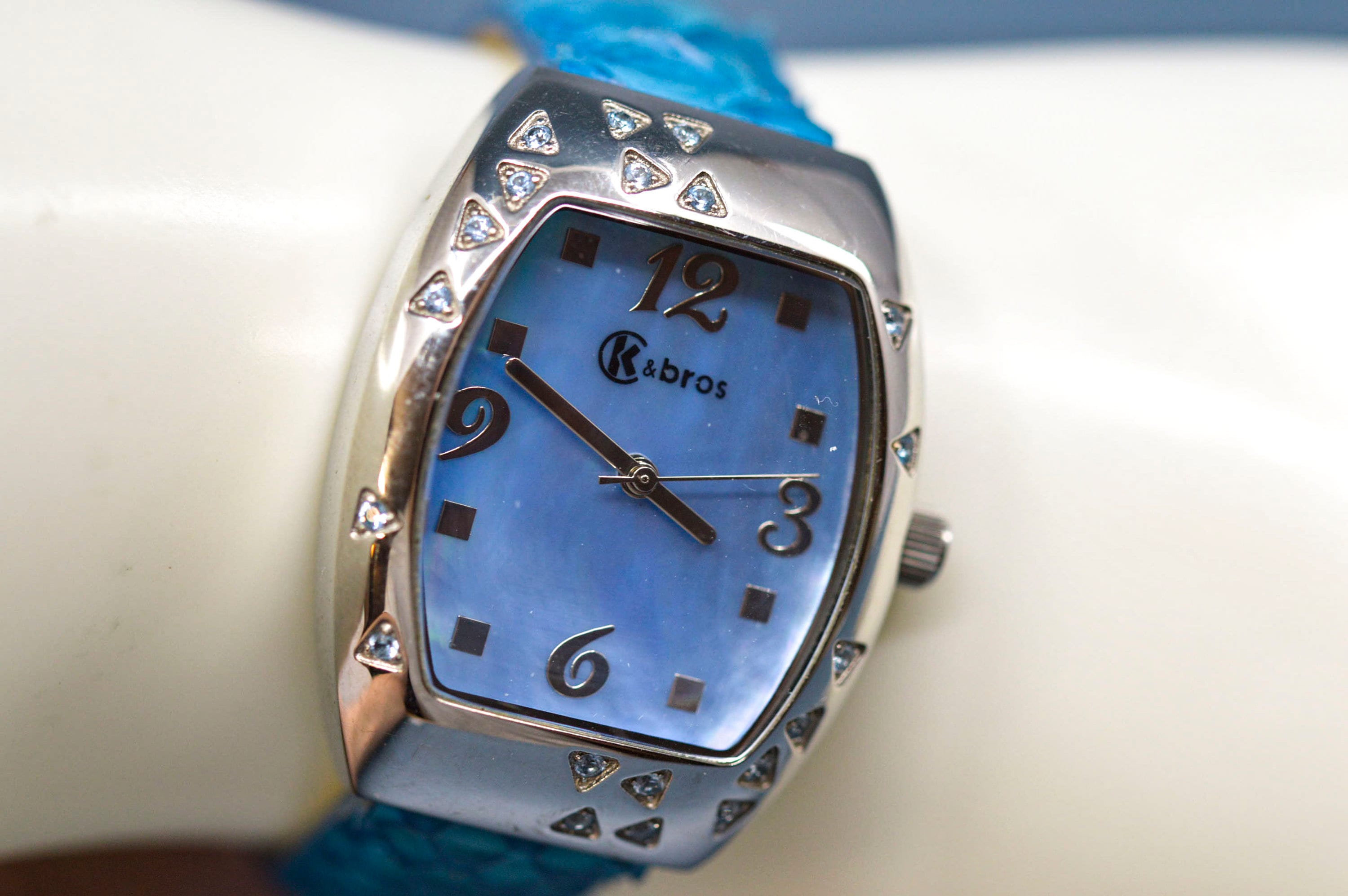 Ladies C&C California blue band rhinestone watch Luxurious MICHAEL ANTHONY Swiss Quartz Solid 14k Yellow Gold  main image 4