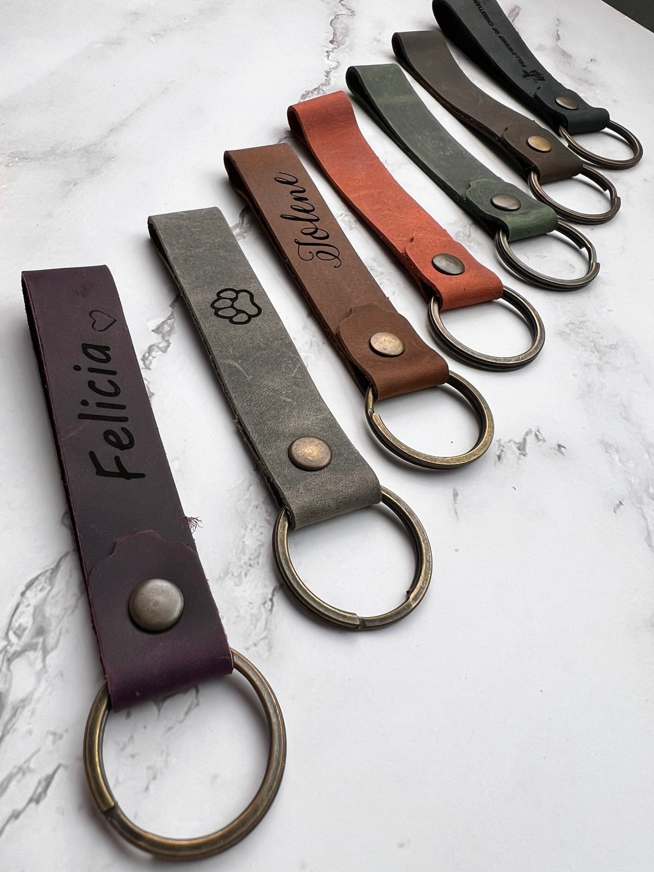 Green Leather Key Chain, Stainless Steel Carabiner Clip, Custom text, Fob  Holder, FREE Personalization