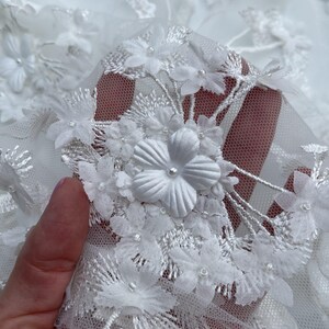 bl_1825724323_image_jpeg_03