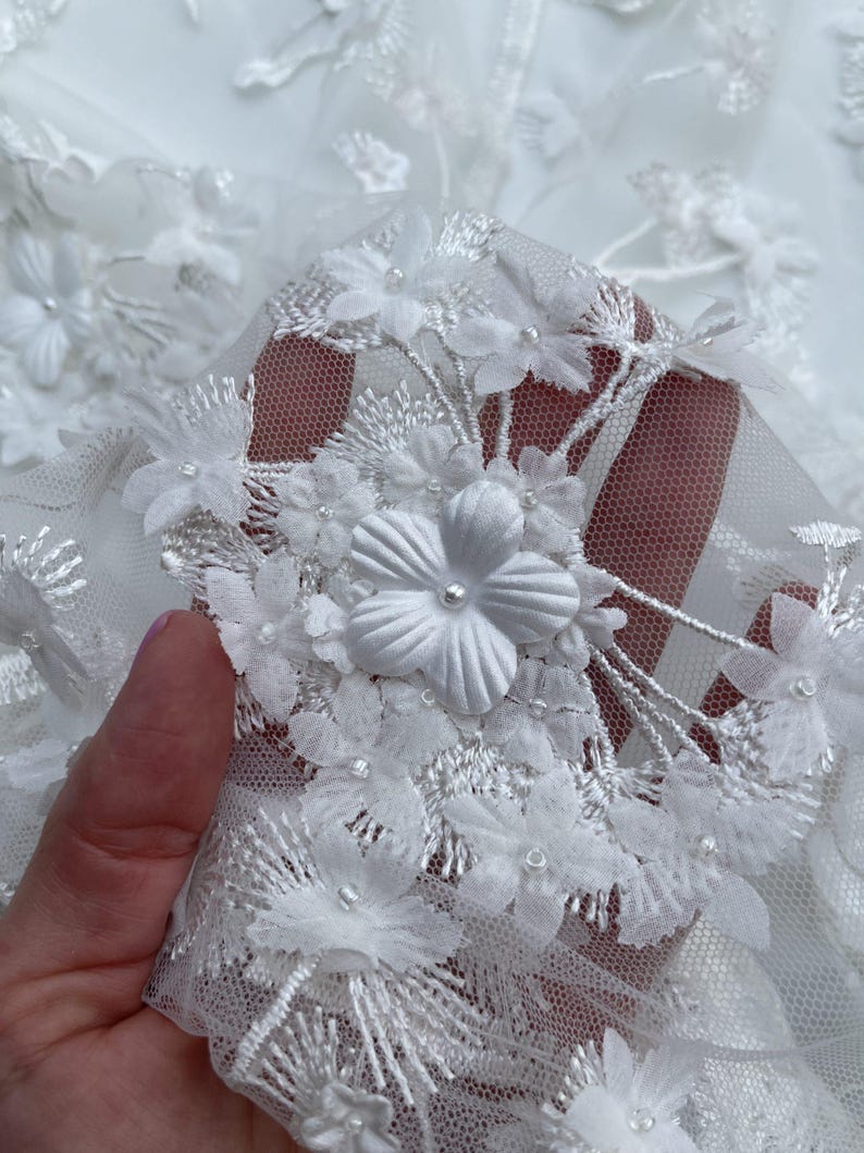 bl_1825724323_image_jpeg_03