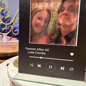 Placca canzone con supporto - Placca musicale Laser Cut File - Per acrilico - Personalizzabile - Glowforge SVG