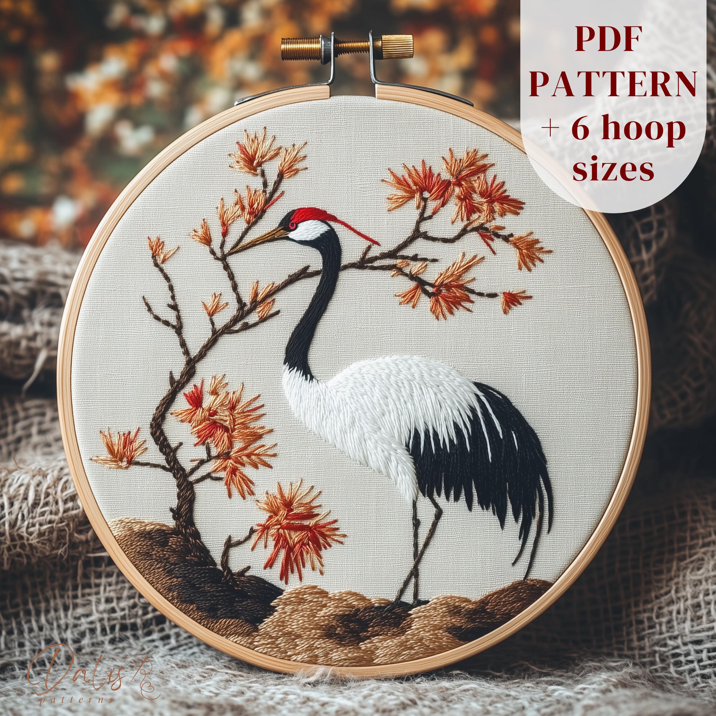 タンチョウヅルの刺繍パターン、動物の手刺繍デザイン、印刷可能な刺繍