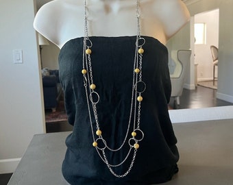 Collier en superposition pour elle, long collier jaune pour femme, cadeau de plusieurs couches pour elle, collier de perles jaunes pour tous les jours