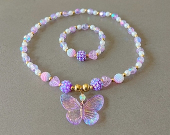 Zestaw naszyjnika z bransoletką i motylem: fioletowa biżuteria z koralików dla dzieci