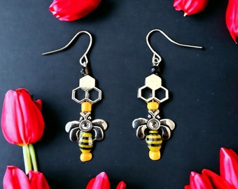 Bumble bee earrings with honeycomb dangling drop earrings honey bee earrings with bee jewelry bee gift for bee lover gift for beekeeper gift