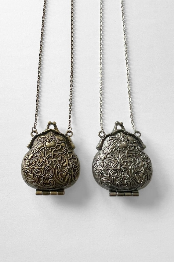 Locket pendant necklace for her silver tone purse pendant gift for woman silver antique purse locket pendant and chain elegant pendant purse