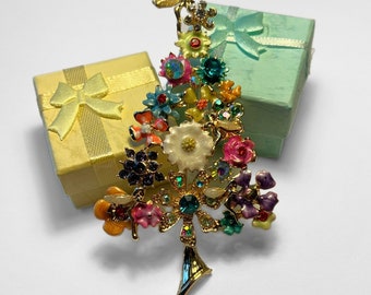 Christmas tree brooch for her Christmas gift for woman Christmas brooch with flower brooch multicolor floral brooch colorful flowers brooch