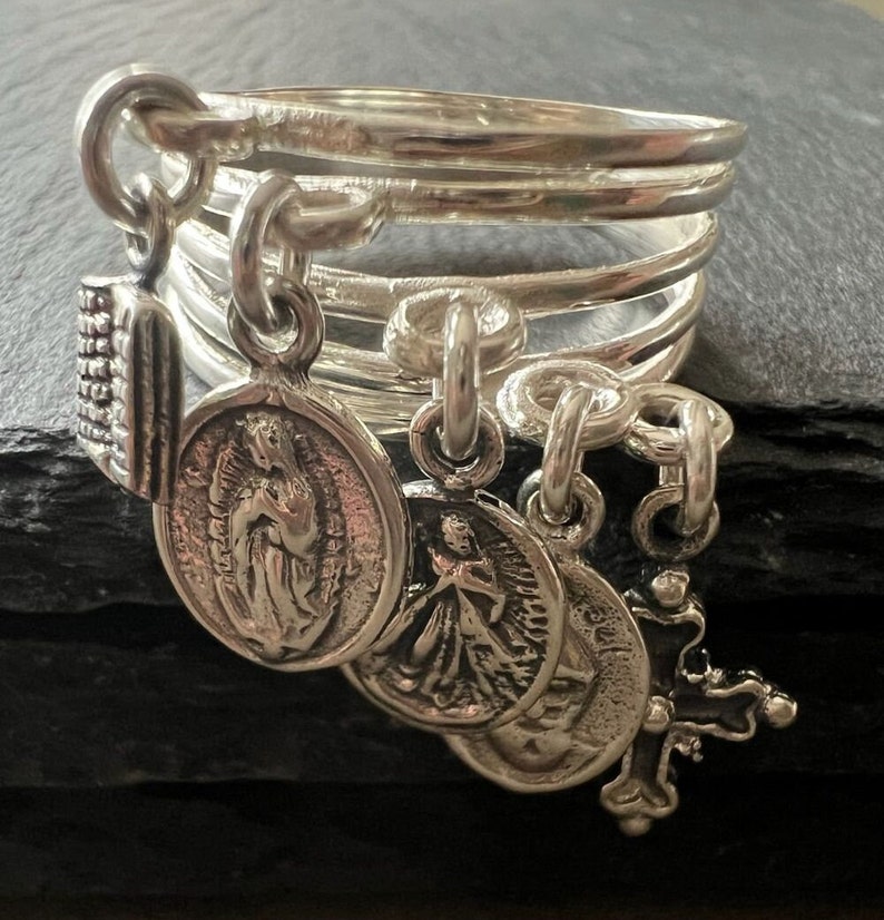 Charms-ring för kvinnor religiös ring present till mamma äkta silverring helgonmedaljring stapelbar sterlingsilver religiös gåva katolsk ring bild 5