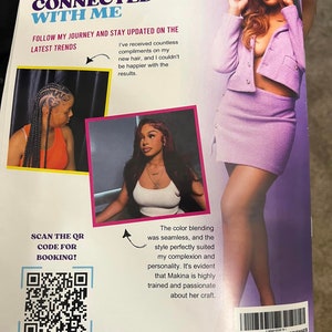 K&ouml;nnte beinhalten: Eine Zeitschriftenseite mit einem Foto einer Frau mit langen, welligen Haaren. Der Text auf der Seite lautet "Stay Connected With Me" und "Follow My Journey and Stay Updated on the Latest Trends". Es gibt einen QR-Code mit dem Text "Scan the QR Code for Booking!"