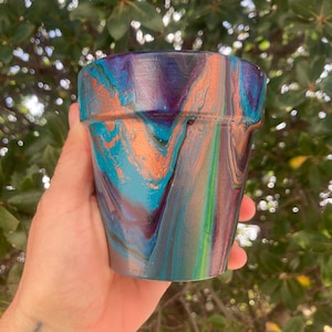 Pour painted terra cotta planter | house plants | succulents |