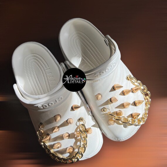Metal hotsell spike jibbitz