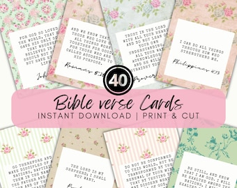 Op de afbeelding: Een verzameling Bijbelverskaarten met bloemenachtergronden en diverse schriftcitaten. De kaarten zijn in een cirkelvorm gerangschikt, met de woorden "Bible verse Cards" en "Instant Download | Print & Cut" prominent weergegeven.