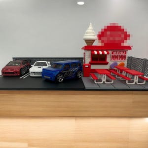 3D Printed ice Cream Shop Diecast Diorama Hot Wheels Matchbox Mini GT