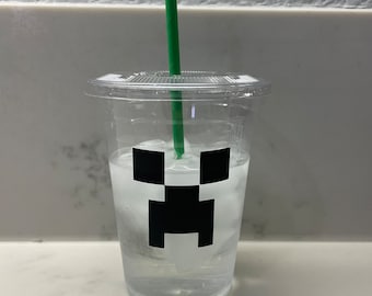 Minecrafter 16 oz. Disposable cups