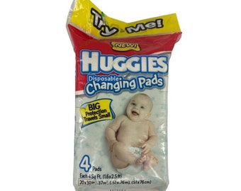 Vintage 2003 Huggies Disposable Changing Pads White Blue 4 Count 20 x 30 in