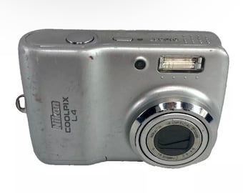 Nikon Coolpix L4 Compact Digital Camera 4.0MP Silver 3x Zoom Parts or Repair