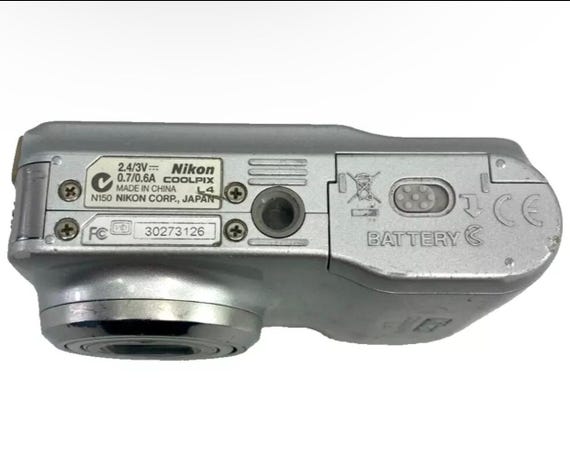 Nikon Coolpix L4 Compact Digital Camera 4.0MP Silver 3x Zoom Parts