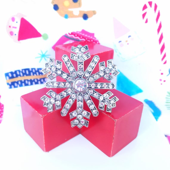 Vintage 1990s Monet Silver and Crystal Snowflake Brooch