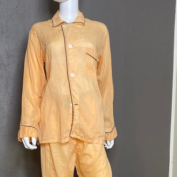 Vintage 1940s Men’s Pajama Set By Raleigh Size small-Medium Vintage Peach Cotton Pajamas